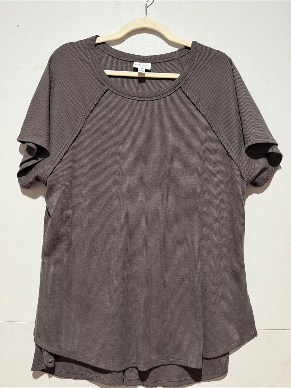 LuLaRoe Melanie Raglan Short Sleeve Crewneck Top in solid charcoal gray